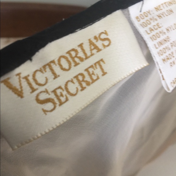 Victoria Secret gold label Teddy size L - Picture 2 of 2
